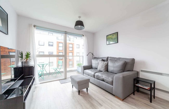 Riverside Retreat Modern Flat in Brentford - Foto 17