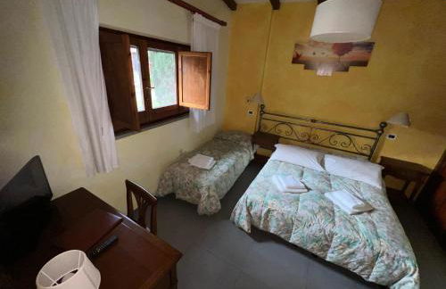 Hotel Villalago trasimeno - Photo 5