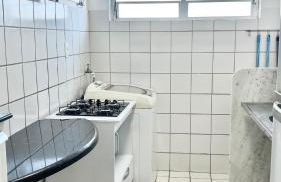 Apto charmoso, com ar, localização privilegiada - Foto 10