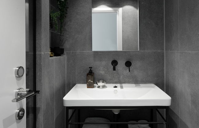 Apartment Quartz 3BR Jaffa Hasidei Haumot Y7 - Photo 18