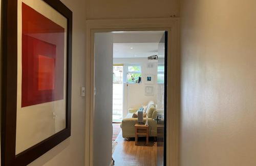Comfy child/dog friendly garden flat heart Camden - Foto 5