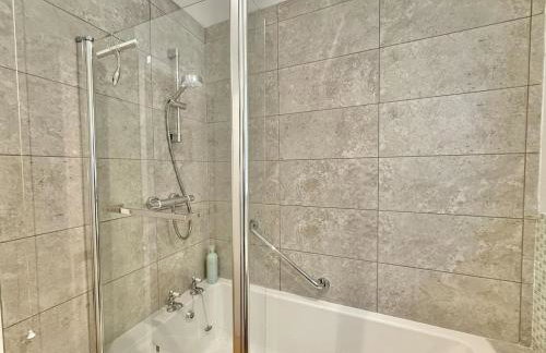 3 Bed Cottage in Central Topsham overlooking the River Exe with Parking - Foto 23