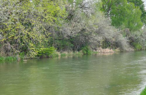 11 Mi to Bear World Riverfront Getaway in Rigby - Foto 24