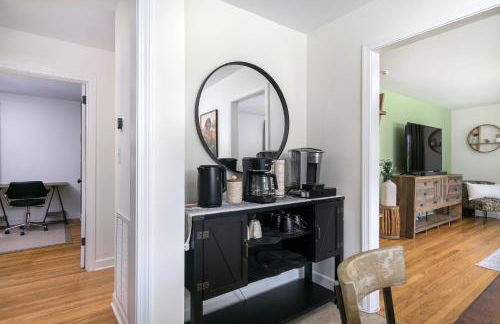 Nomad Retreat Pet-Friendly, Hot Tub & Mountain View - Foto 17