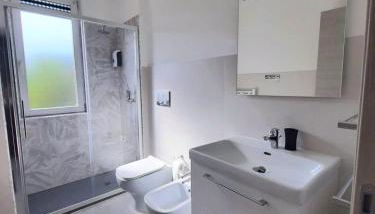 Titti's House 2 con pargheggio gratis in garage custodito o libero in strada - Foto 3