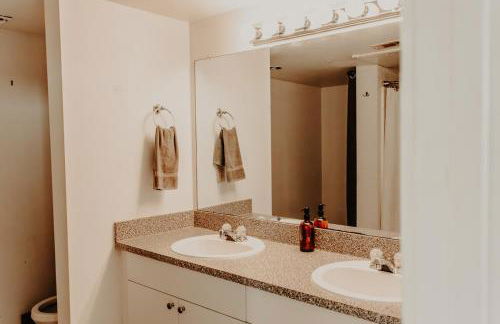 The Downtown Industrial Loft - Foto 30