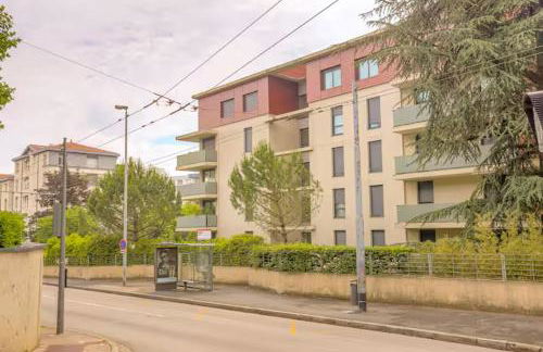 Superbe 2 pièces terrasse à 400 m du métro - Foto 14
