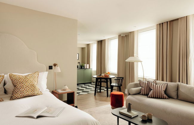 Native Kings Wardrobe, St Paul's - Foto 1