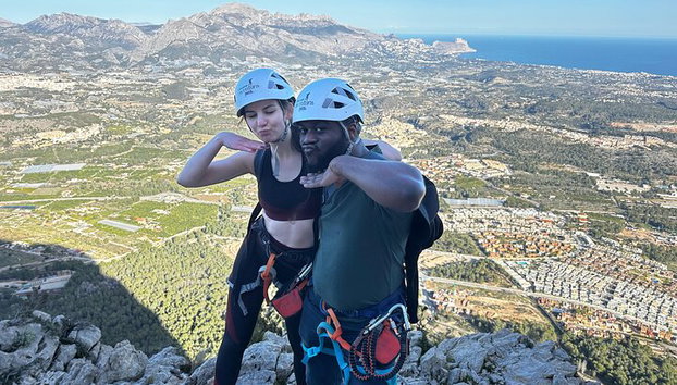 Experiencia de Escalada de Medio Día en Vía Ferrata del Ponoig - Foto 2