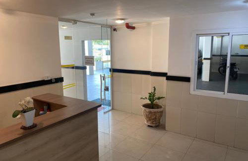 Prainha com roupa de cama e banho - Foto 60