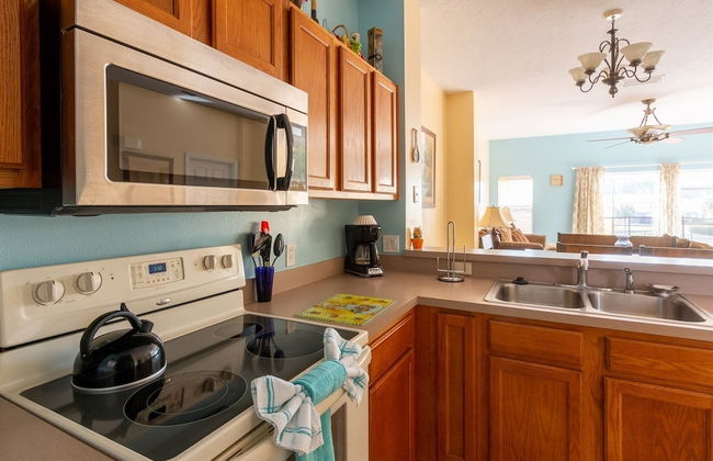 Private Screened Splash Pool Overlooking Tranquil Lake Right Beside Disney World by Florida Dream Homes - Foto 10