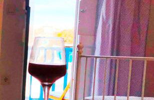 Salty Kisses and Sandy Toes, Seafront Syrmata Houses Authentic Milos Stay - Foto 6