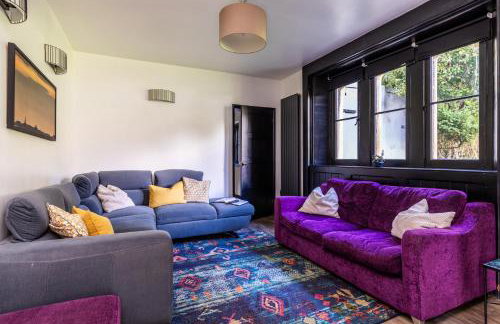 Locksbrook Lodge - Hot Tub - Spacious Outdoor Space - Photo 6