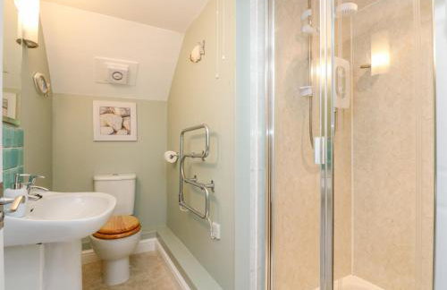 The Watch - Photo 25