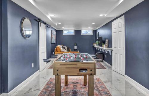 Swim and Relax In our Pool and Hot Tub and Recently Renovated - Photo 66