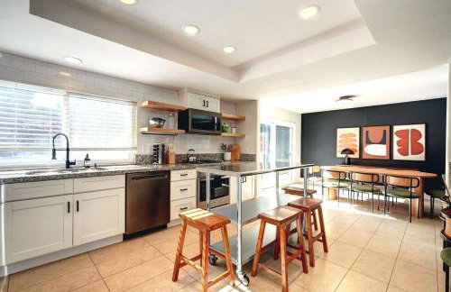 5BR Fun Haven Pool Mini Golf Movie Game room - Foto 63