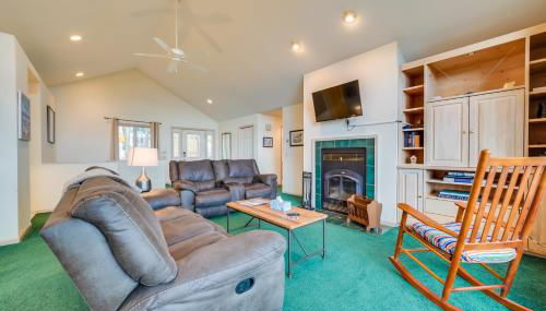 17 Mi to Skiing! Lake-View Michigan Home with Deck - Foto 4