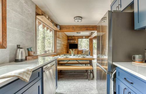 Thompson Cabin - Charming Salmon Riverfront A-Frame Oasis w/ fireplace - Foto 30