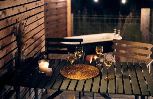 Aileen - Unique tiny house with wood fired roll top bath in heart of the Cairngorms - Foto 17