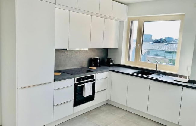 1 bedroom in Center-Terrace & Parking - Photo 6