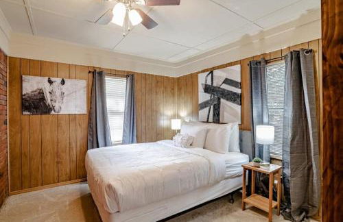 Wonderstruck on Wendover- 20 Mins to Downtown - Foto 13