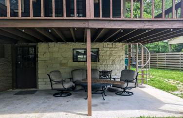 Lake ConRoy Estates - Unit B with Pool Access - Photo 12