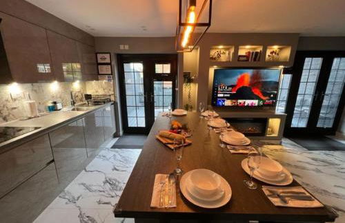 Urban Escape 4BedRoom House- With Free private Parking - Birmingham City - Foto 33