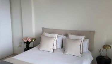 Coronado Apartment - Photo 5