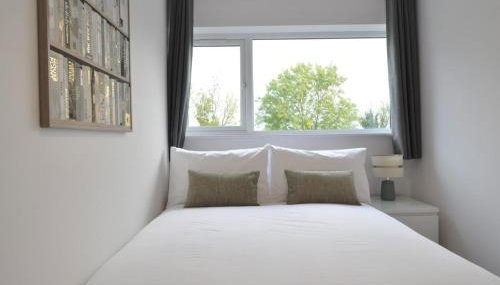 The Swift-Bright, Modern 5-Bed Family Home Nr Bath - Foto 3