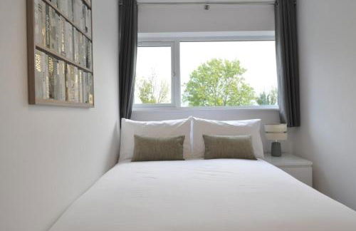 The Swift-Bright, Modern 5-Bed Family Home Nr Bath - Foto 3