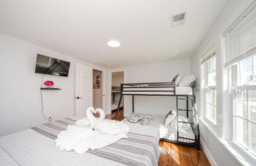 74L - 2BR Quincy - Cozy Couple Hideout near Wollaston Beach - Foto 27