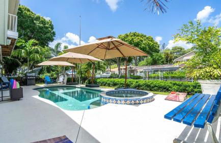 Dockside Paradise - Waterfront, Boat Dock, Swimming Pool and Spa - Foto 1