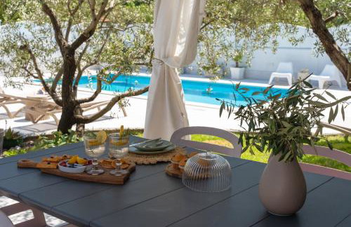 VILLA TUGARKA private pool, fitness, play-house, great for families, max 6 per. - Foto 6