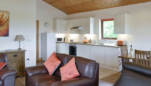 Willow Lodge - Photo 3