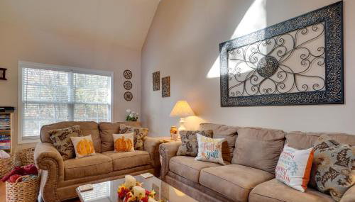 Enchanted Forest Cottage with Hot Tub! - Foto 4