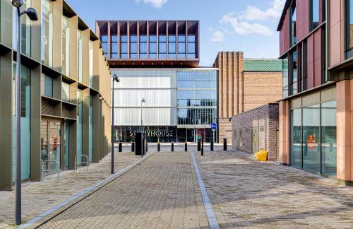 *NEW* Little Pyecroft House, Chester - Photo 71