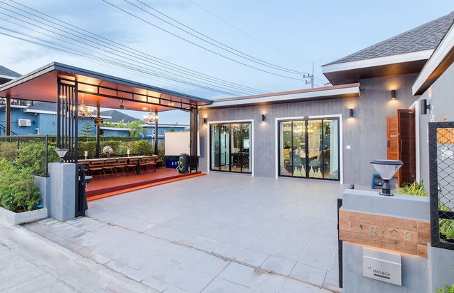 Baandomedoodao Pool Villa Cha-Am - Photo 59