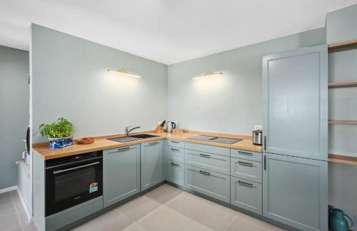 GUT KLETKAMP "Finkenhaus" - Idyllisch freistehendes Landhaus mit 3 Schlafzimmern und fantastischem Ausblick I 8 Personen I Offener Kamin I Garten I Wintergarten I Große Terrasse I Ruhig am Waldrand I Parkplätze I WLAN - Foto 8