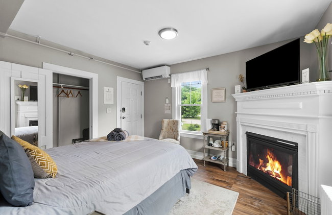 TuckAway Suites at East Branch - Foto 41