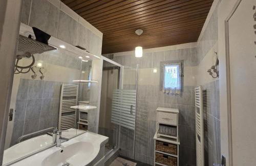 Maison de campagne proche de la Dordogne avec grand jardin et cheminée - FR-1-616-61 - Foto 18