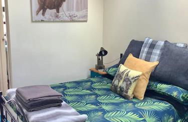 The Snug in Cheltenham, Leckhampton - A Cosy & Unique Space - Photo 5