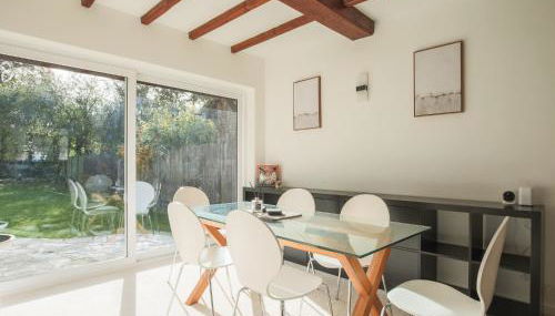 Idyllic Home in Picturesque Village of Wraysbury - Pass the Keys - Foto 3