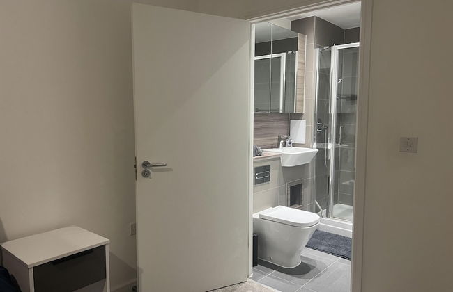 Riverside Retreat in Barking - Photo 24