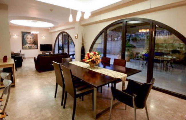 David Village with Pool & Patio - Foto 17