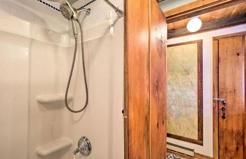 West Cornwall Cabin about 4 Mi to Covered Bridge! - Foto 17