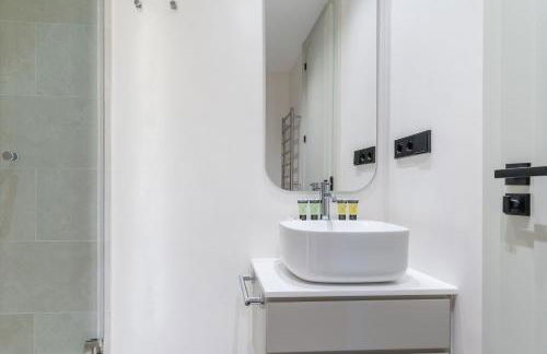 Amazing Apt with views to Colón-2Bdr 2Bths - Photo 60