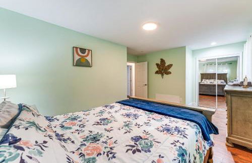 Cozy Wooded Retreat Big Bass Lake Home - Foto 14