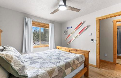 Grandmas Hideaway - walk to downtown, private hot tub, pet friendly with patio - Foto 15