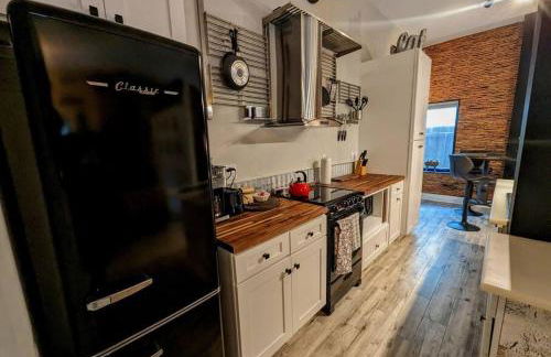 Cozy AF Gothic Rose Gallery - Foto 32