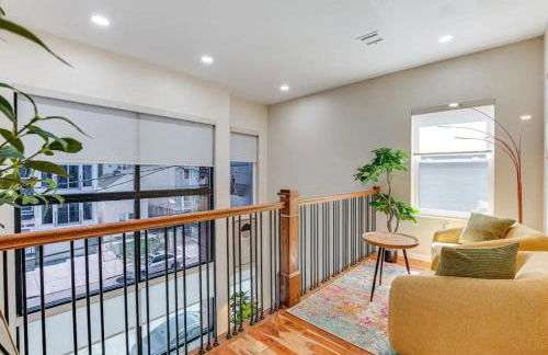 Townhouse - Urban Living with Rooftop Deck! - Foto 21